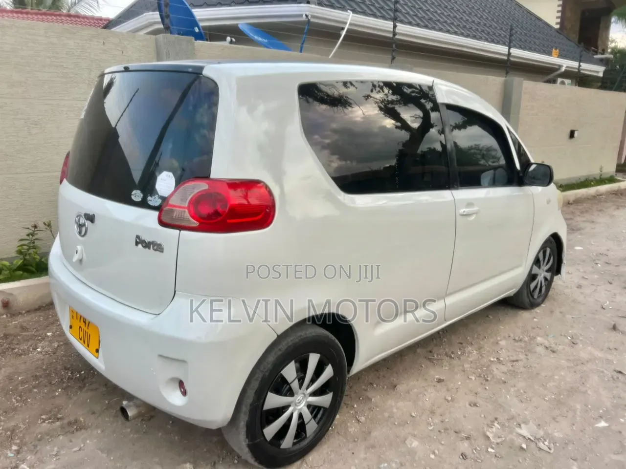 Toyota Porte 2005 White
