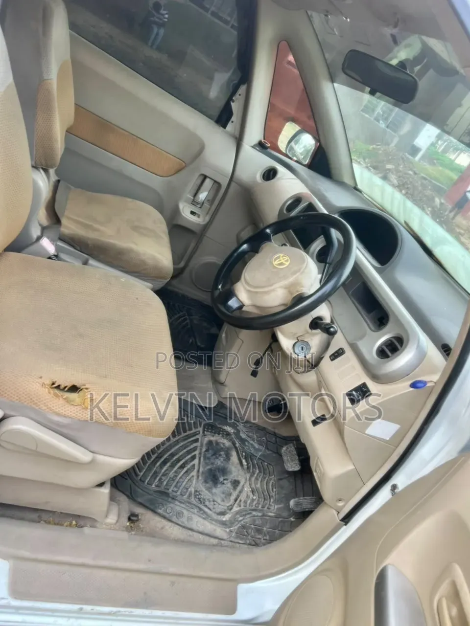Toyota Porte 2005 White