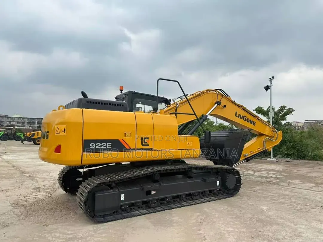 Brand New LiuGong Excavator 922E Ya Kuagiza