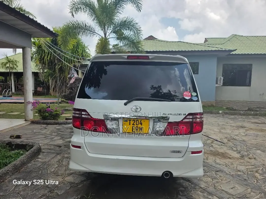 Toyota Alphard 2006 White