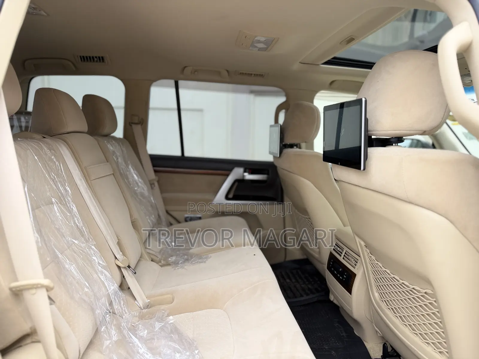 Toyota Land Cruiser 2016 White
