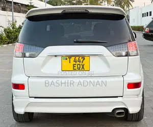 Mitsubishi Outlander 2012 White