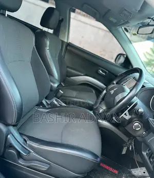 Mitsubishi Outlander 2012 White