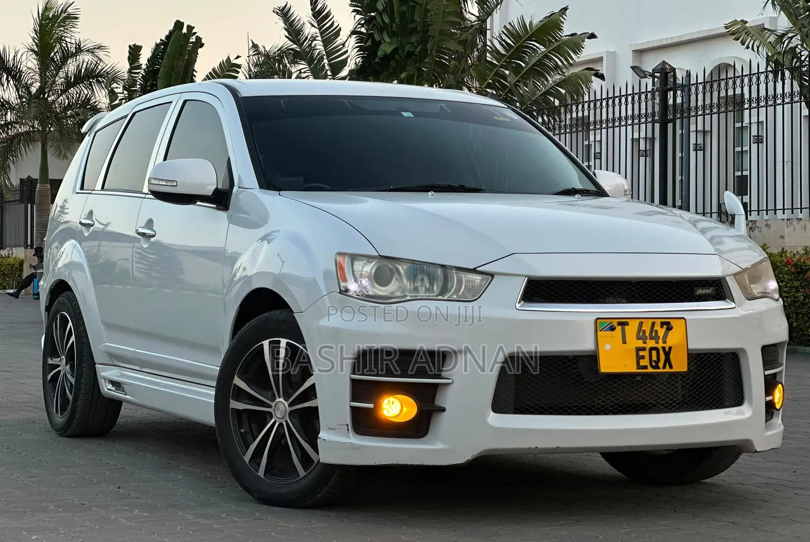 Mitsubishi Outlander 2012 White