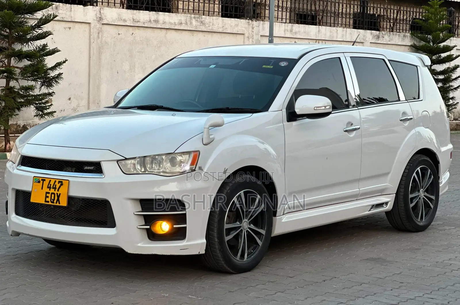 Mitsubishi Outlander 2012 White