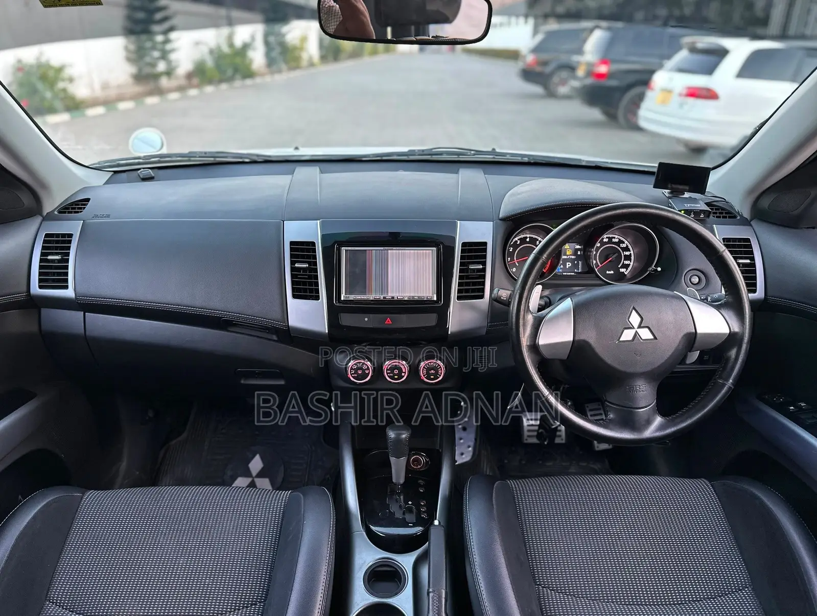 Mitsubishi Outlander 2012 White