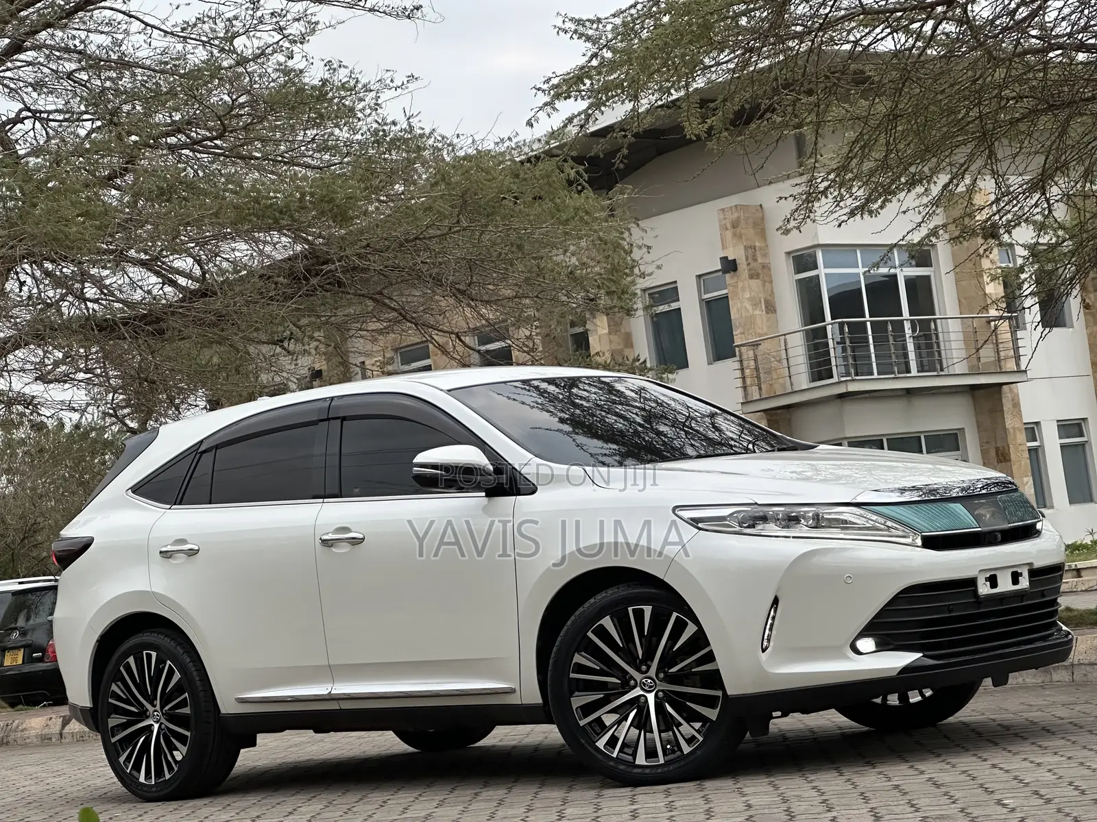 Toyota Harrier 2018 White