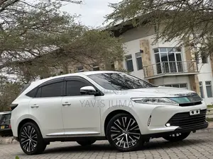 Toyota Harrier 2018 White