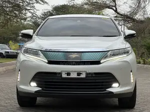 Toyota Harrier 2018 White