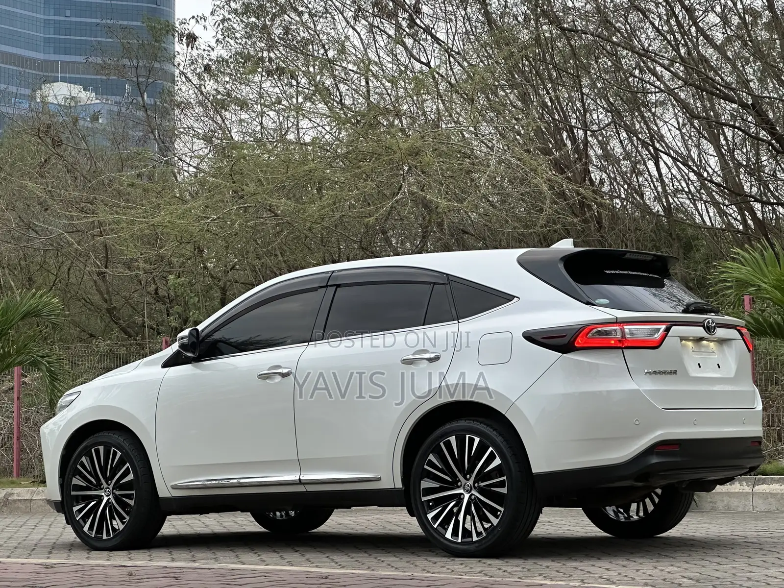Toyota Harrier 2018 White