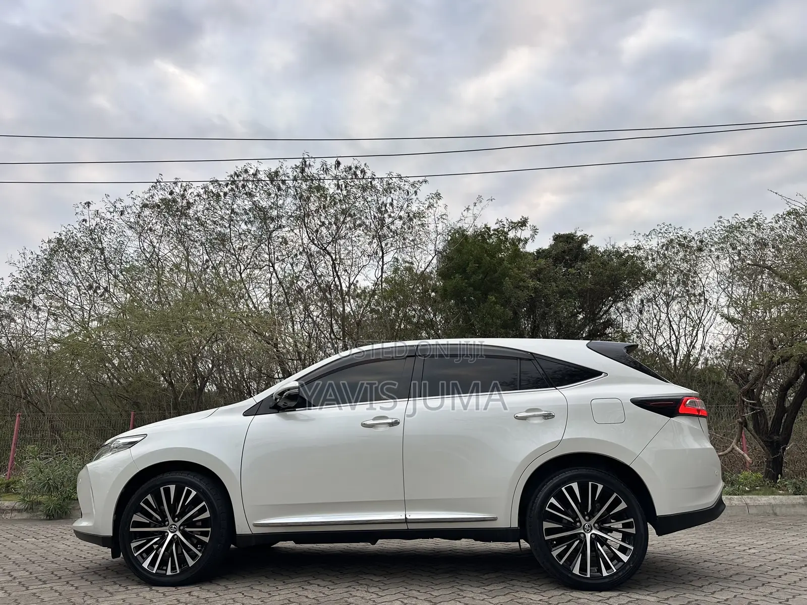 Toyota Harrier 2018 White
