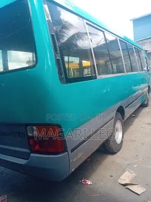 Toyota Coaster 2004 Blue