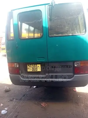 Toyota Coaster 2004 Blue