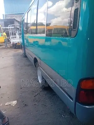 Toyota Coaster 2004 Blue