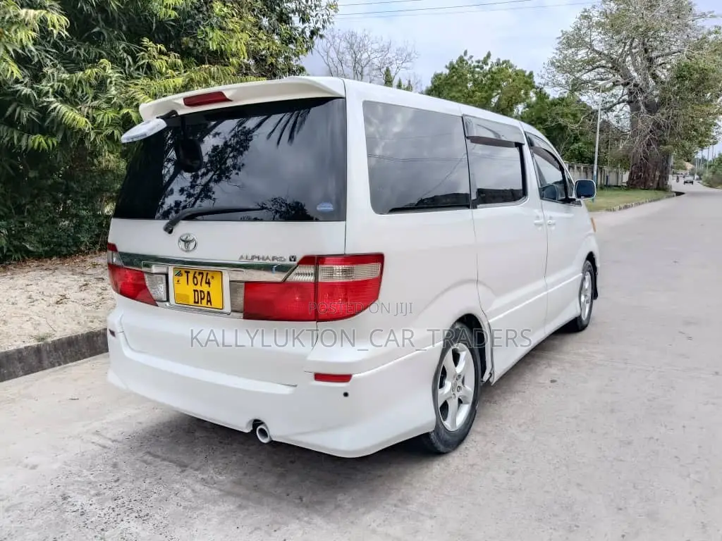 Toyota Alphard 2006 White