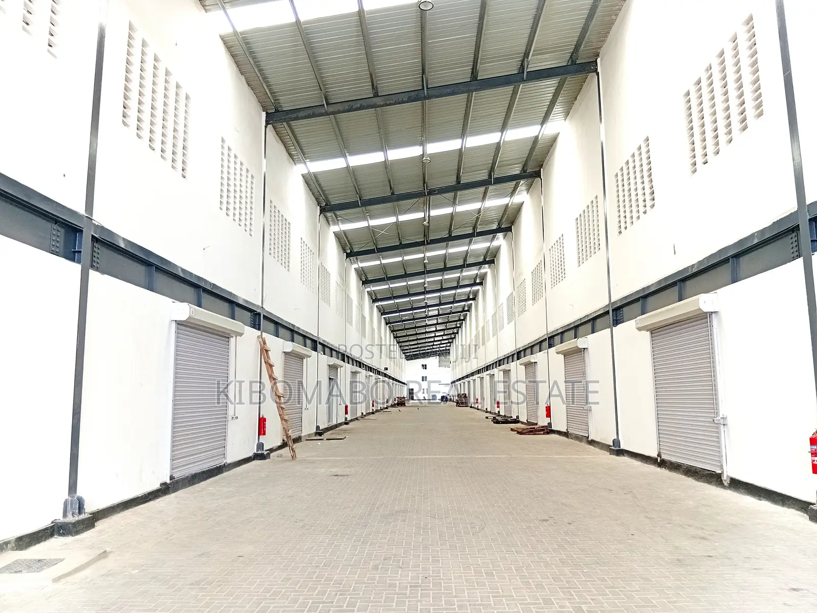 220 SQM Godown || Warehouse Rental - Nyerere Rd || Pugu Rd || Ilala