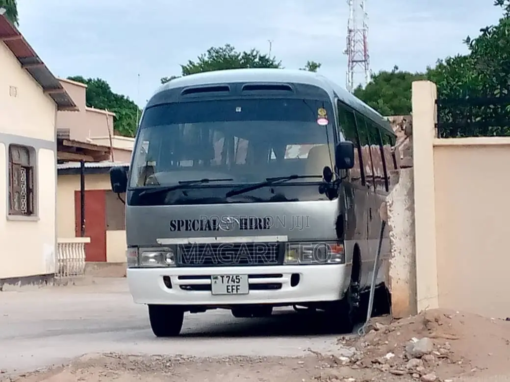 Toyota Coaster 2004 Grey