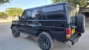 Toyota Land Cruiser Prado 1995 Black