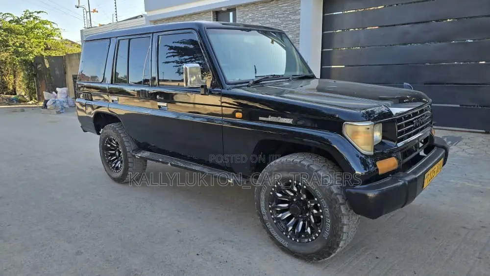 Toyota Land Cruiser Prado 1995 Black