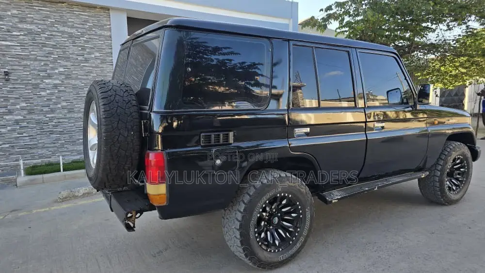 Toyota Land Cruiser Prado 1995 Black