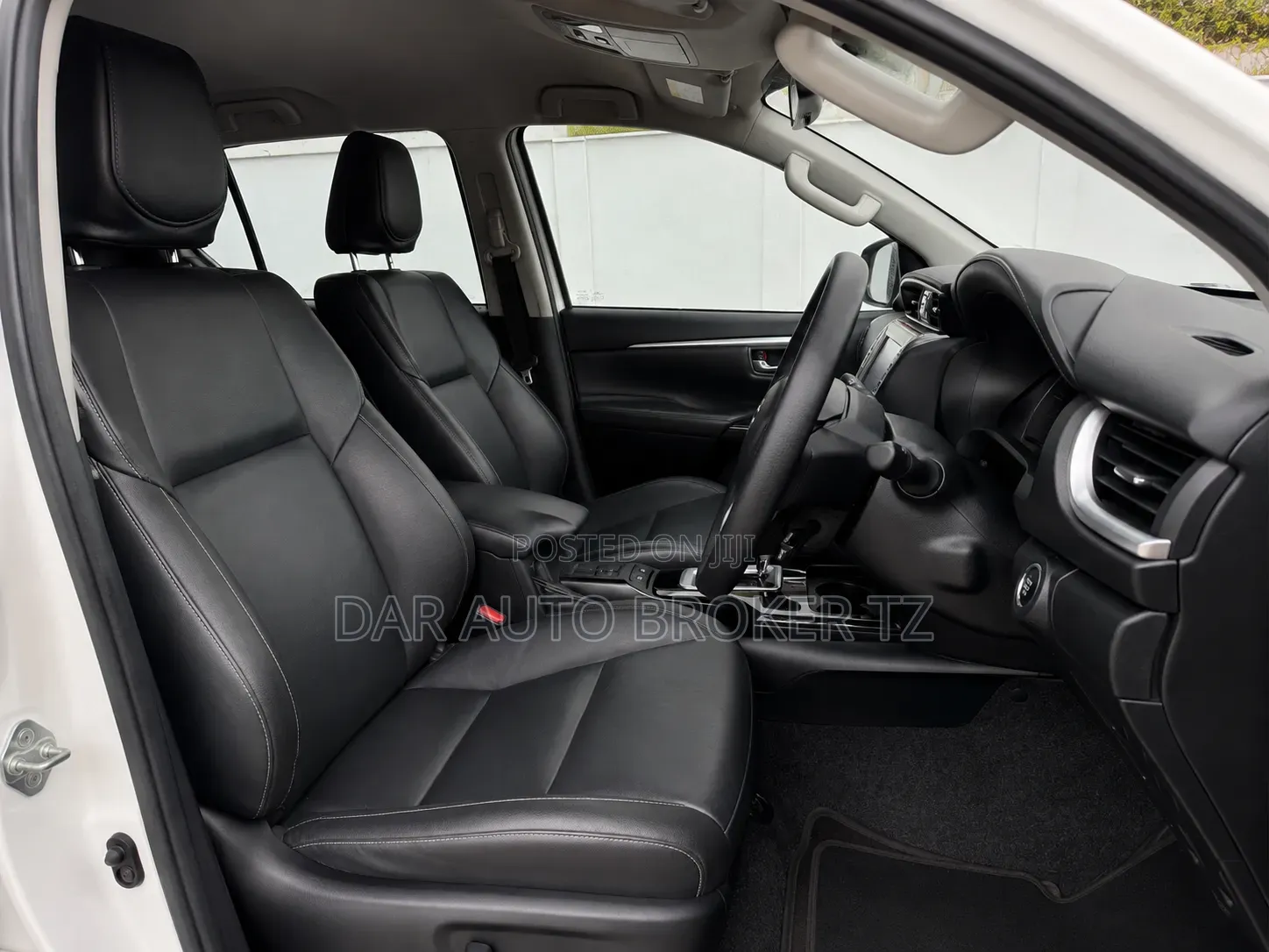 Toyota Fortuner 2024 White