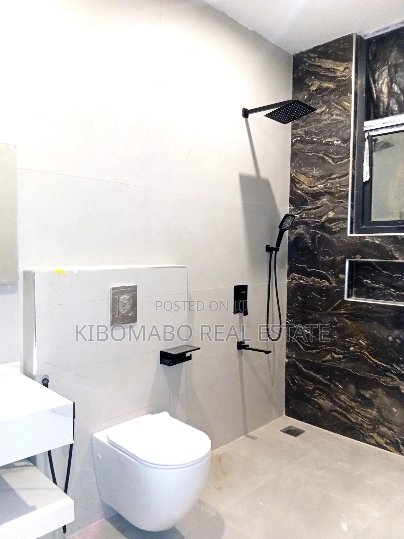 Furnished 4bdrm Apartment in Masaki for sale