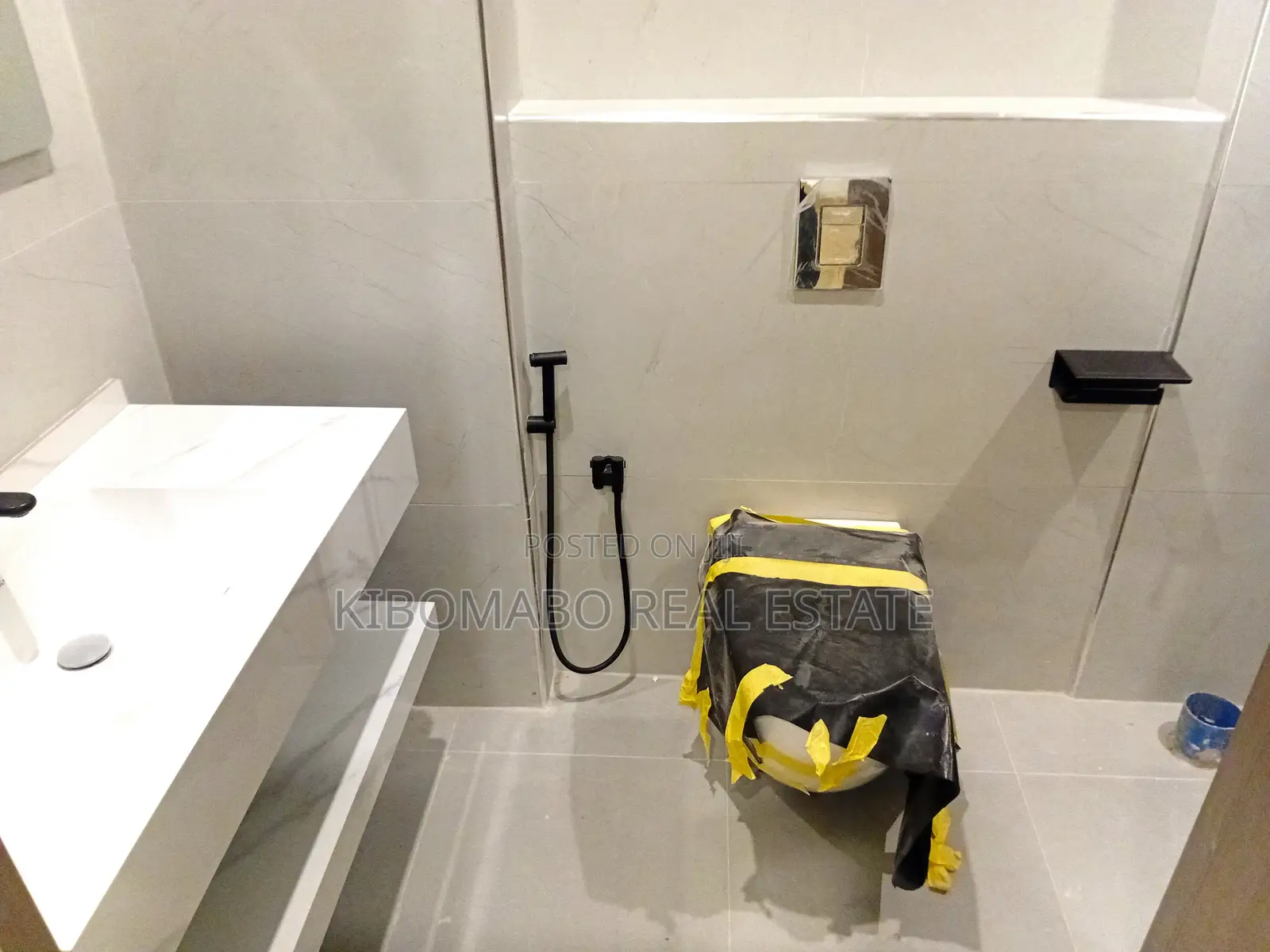 Furnished 4bdrm Apartment in Masaki for sale