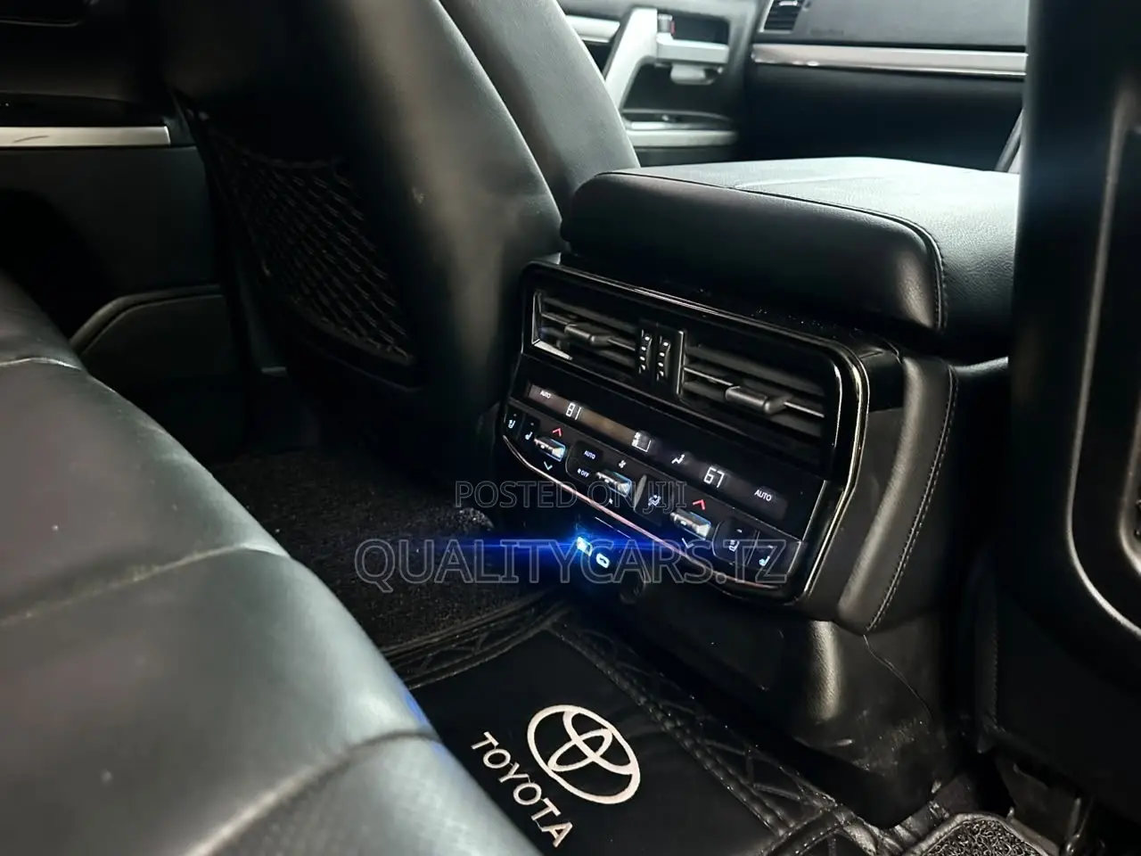 Toyota Land Cruiser 2013 Red