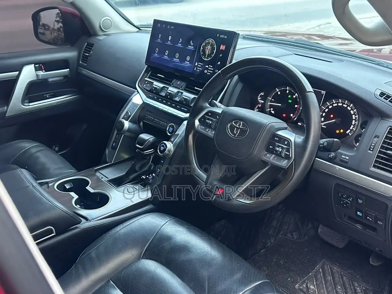 Toyota Land Cruiser 2013 Red