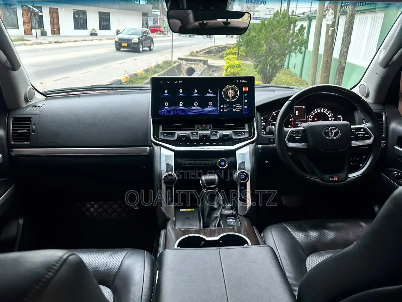Toyota Land Cruiser 2013 Red