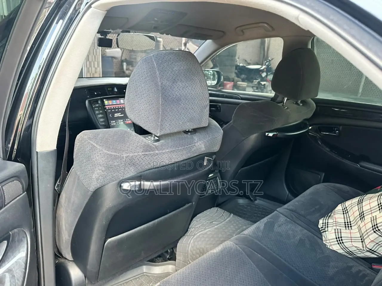 Toyota Crown Royale 2005 Black