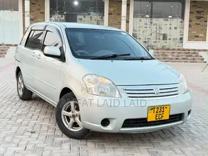 Toyota Raum 1.5 AWD 2004 Blue