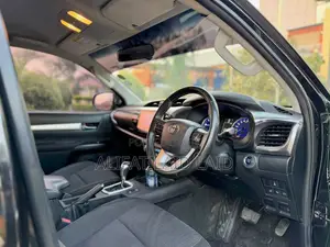 Toyota Hilux 2021 Black