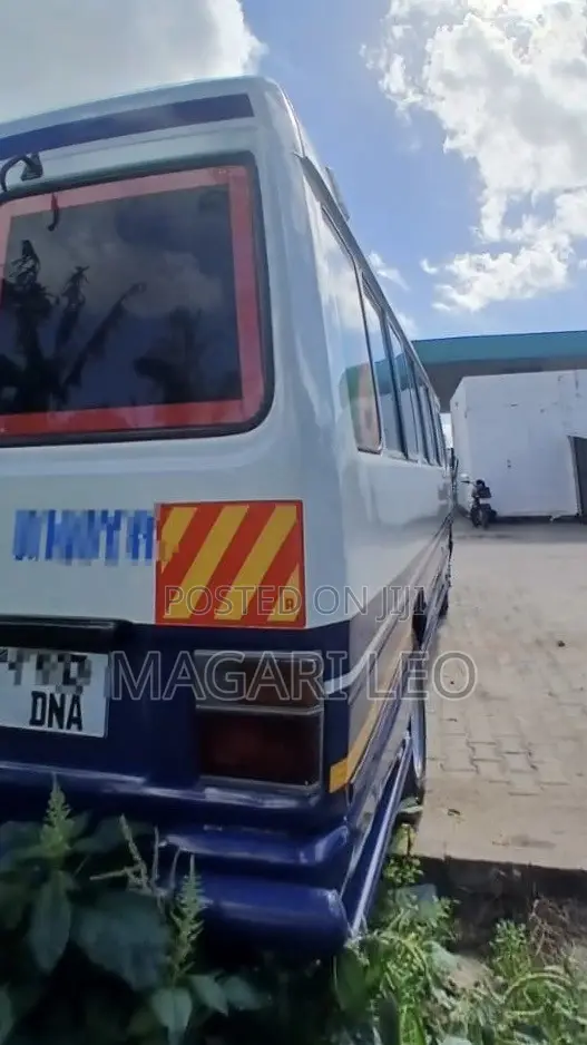Toyota Coaster 2004 White