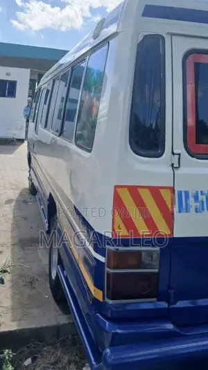 Toyota Coaster 2004 White