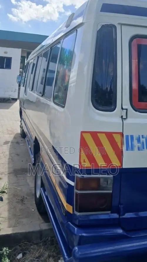 Toyota Coaster 2004 White