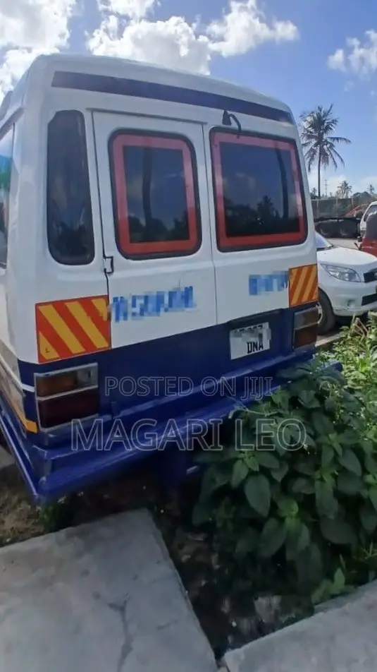 Toyota Coaster 2004 White