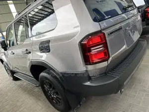 Toyota Land Cruiser Prado 2.7 2024
