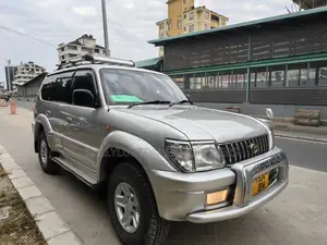 Toyota Land Cruiser Prado 2005 Silver