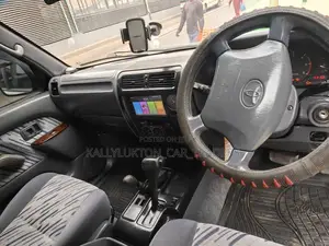 Toyota Land Cruiser Prado 2005 Silver