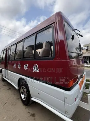 Mitsubishi Fuso Rosa 2004