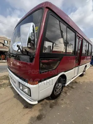 Mitsubishi Fuso Rosa 2004