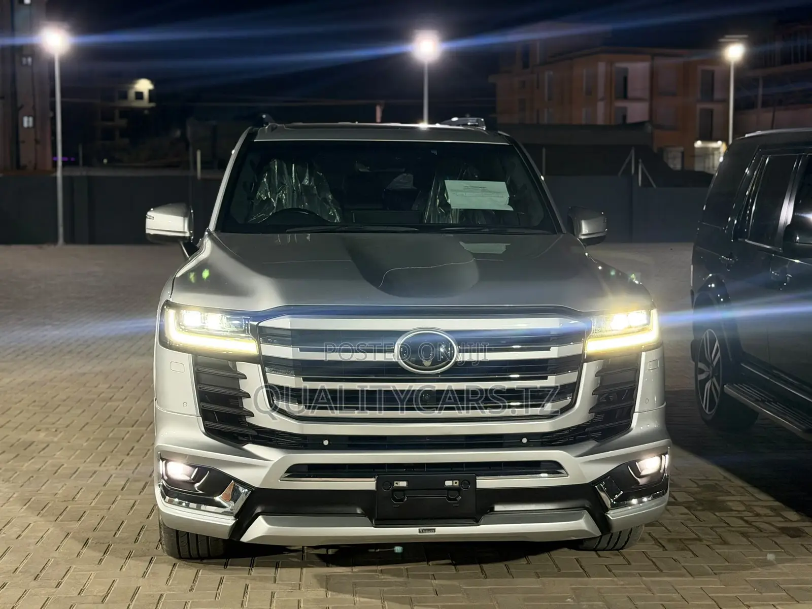 Toyota Land Cruiser 2024 Silver