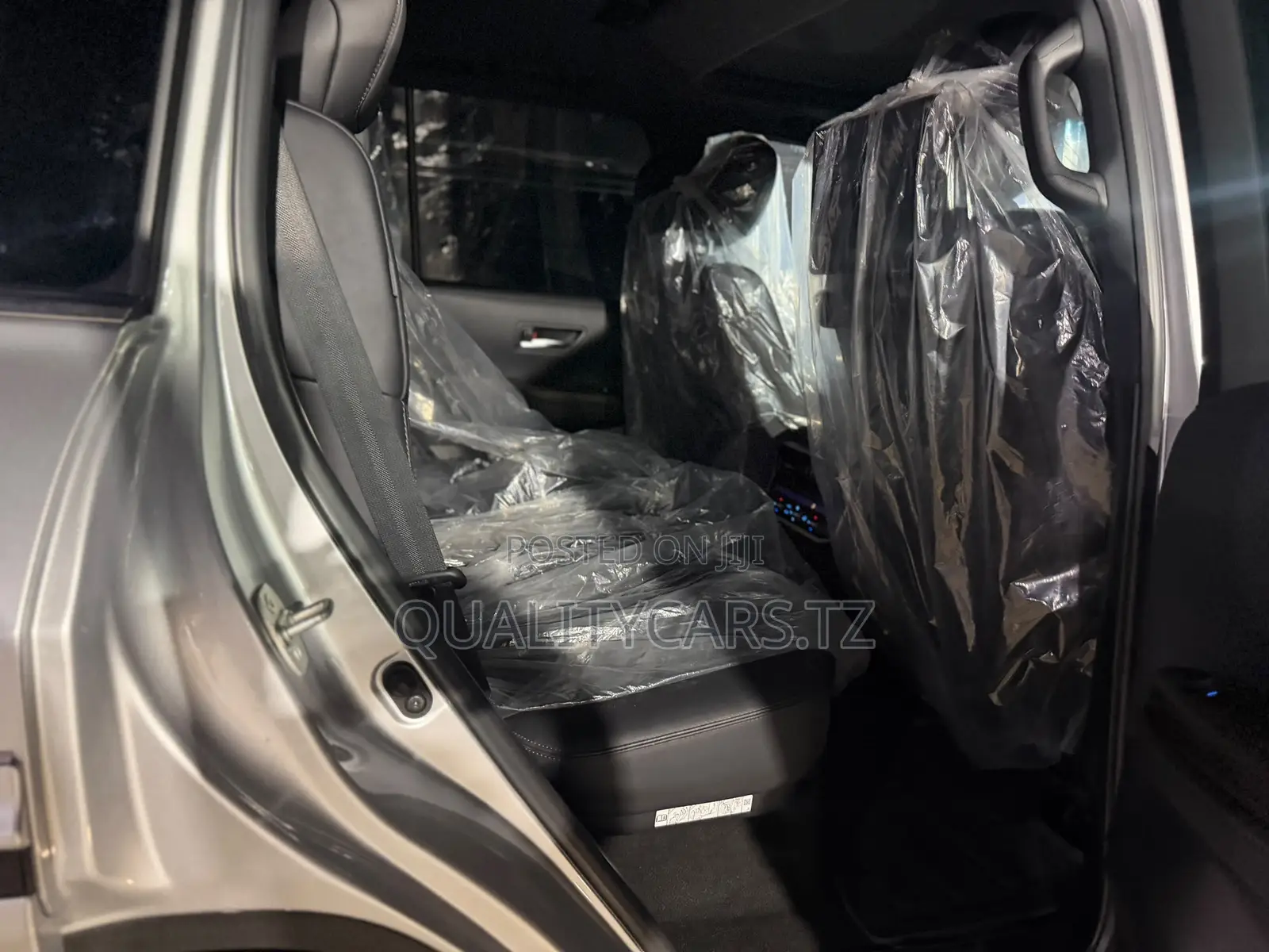 Toyota Land Cruiser 2024 Silver