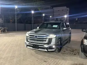 Toyota Land Cruiser 2024 Silver