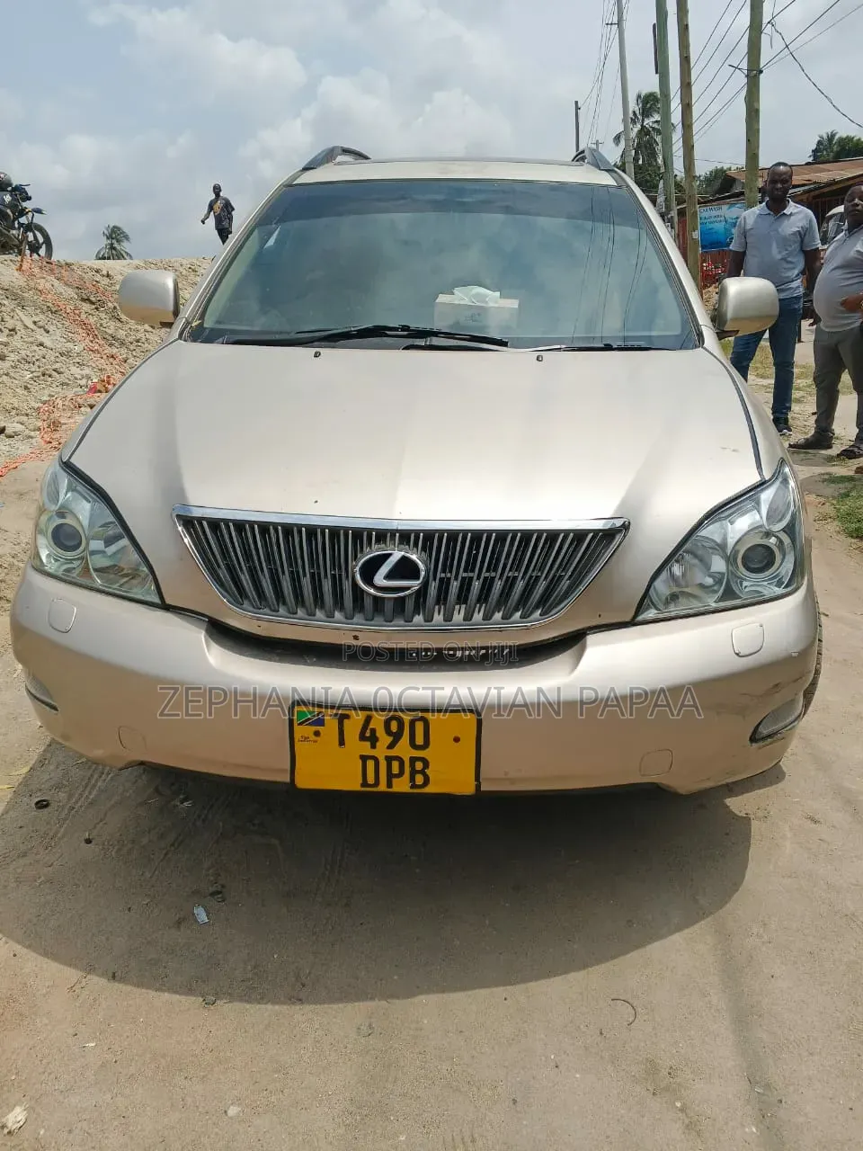 Toyota Harrier 2005 Gold