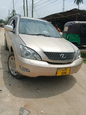 Toyota Harrier 2005 Gold