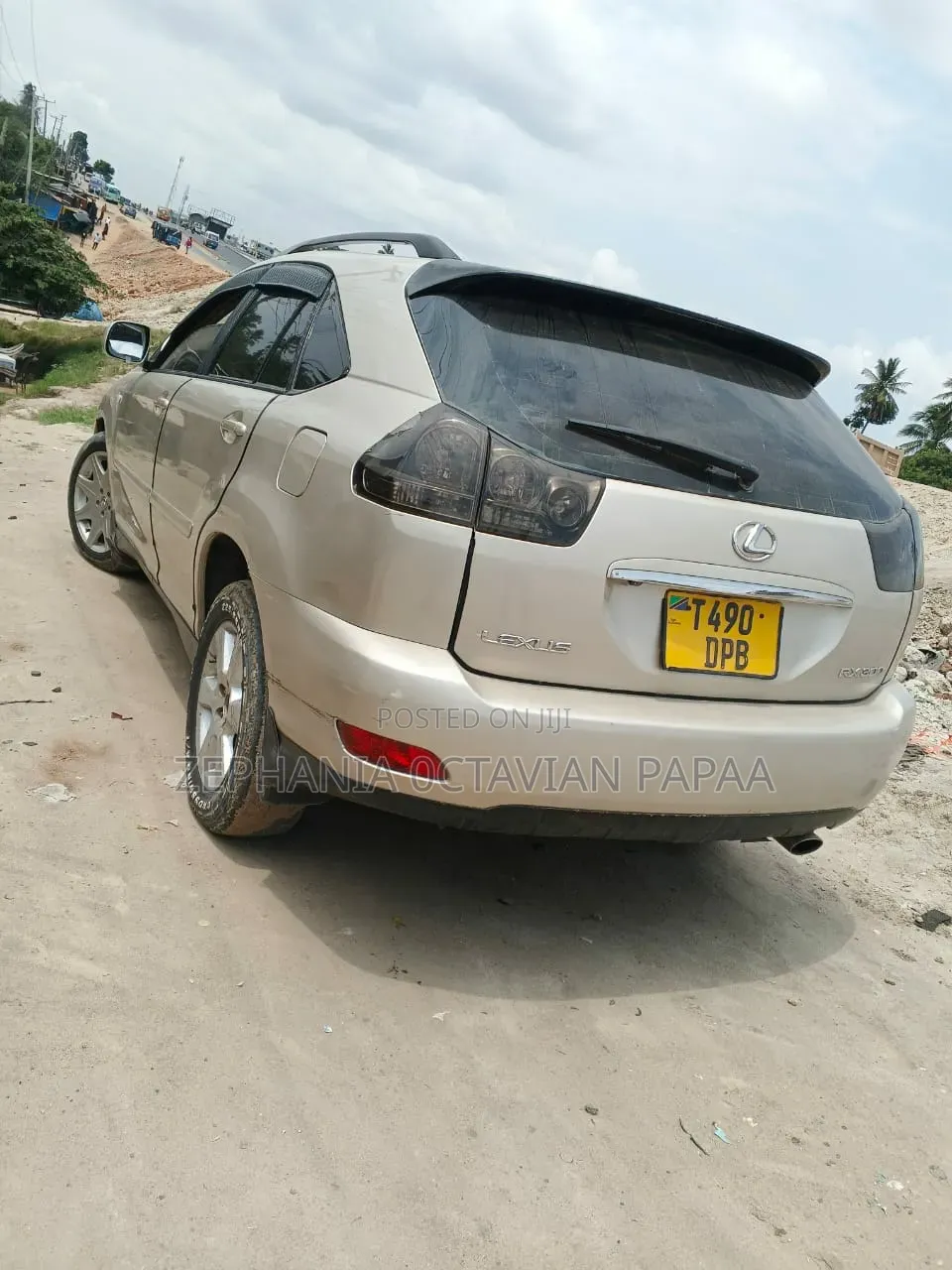 Toyota Harrier 2005 Gold