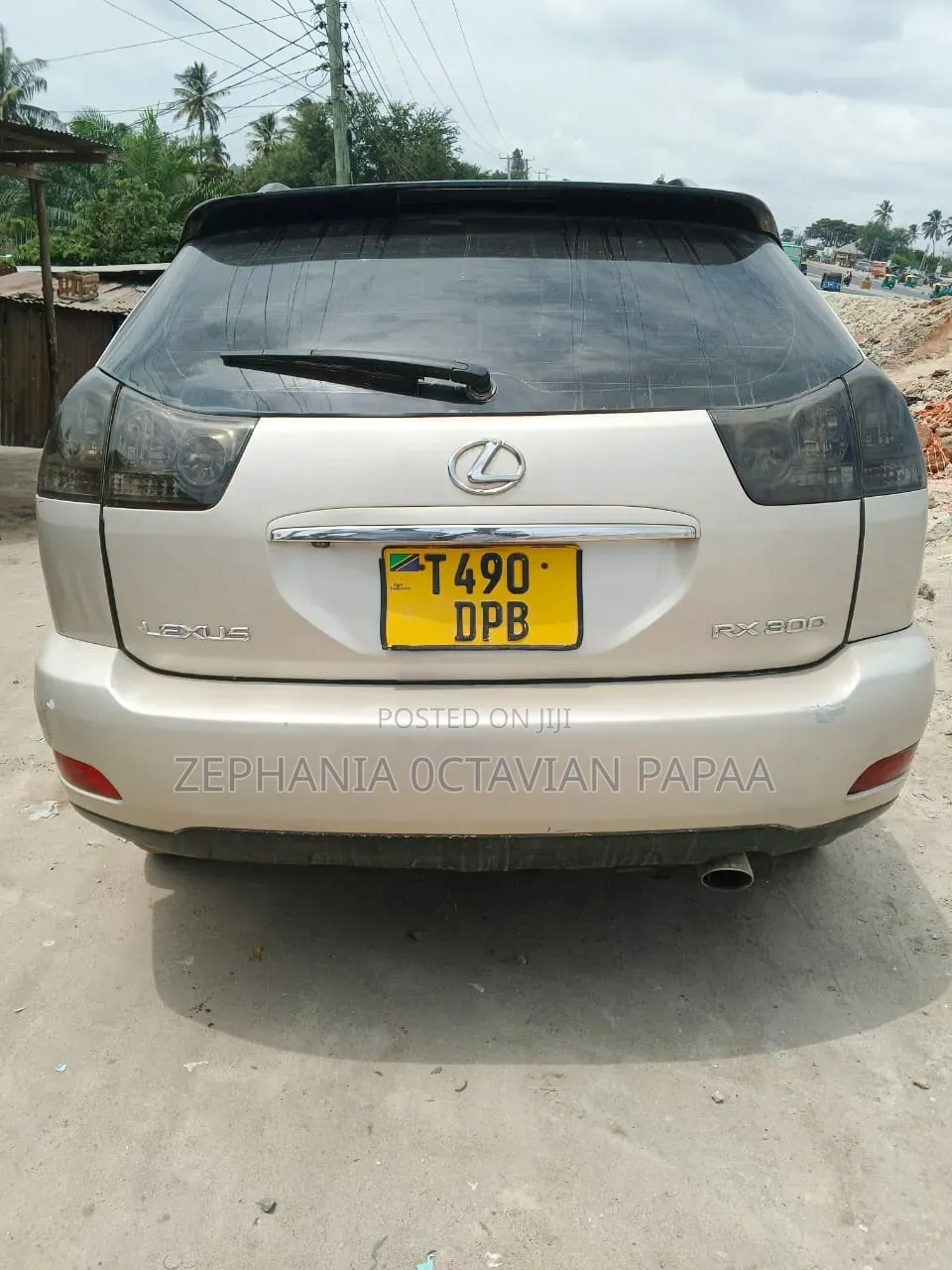 Toyota Harrier 2005 Gold