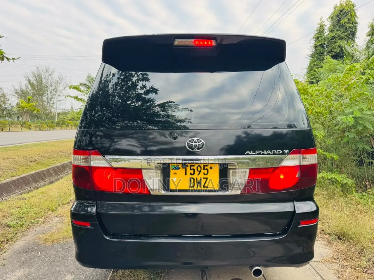 Toyota Alphard 2005 Black